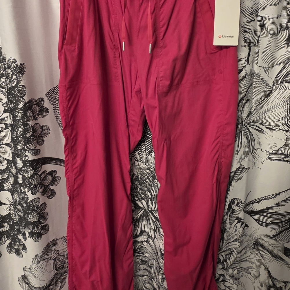 Lululemon Dance Studio Mid-Rise Pants (Regular) – Size 12, Hot Pink